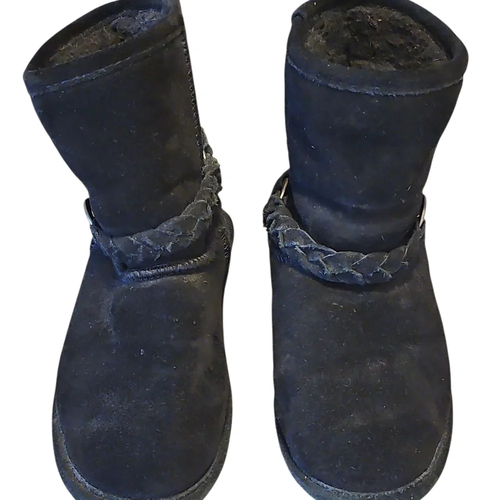 BearPaw Black Boots